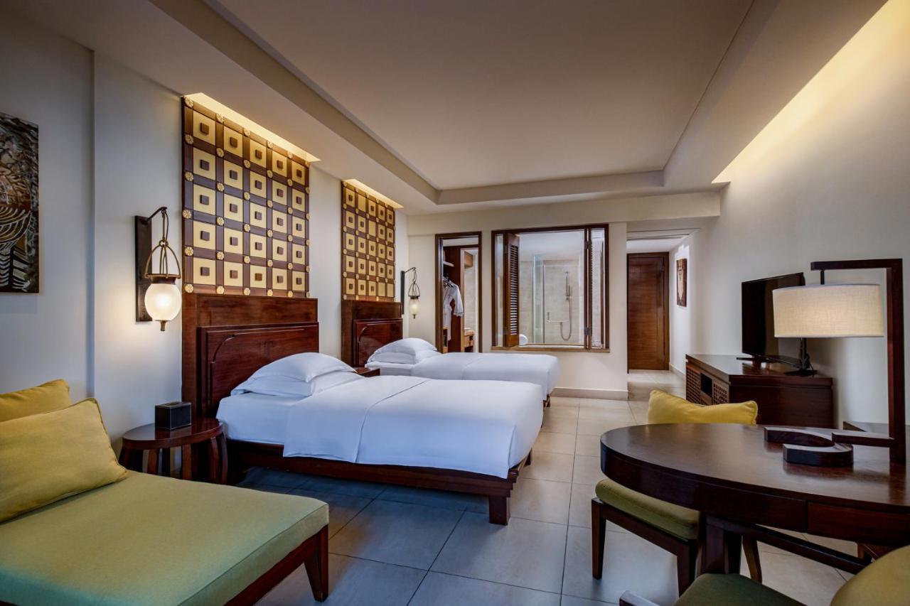 Pullman Sanya Yalong Bay Villas & Resort Exterior photo