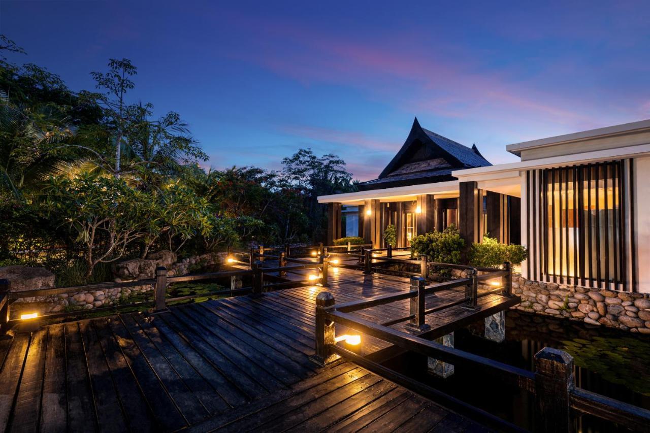 Pullman Sanya Yalong Bay Villas & Resort Exterior photo